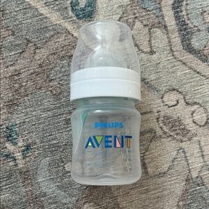 NWOT Philips Avent Clear Baby Bottle size 1 Nipple